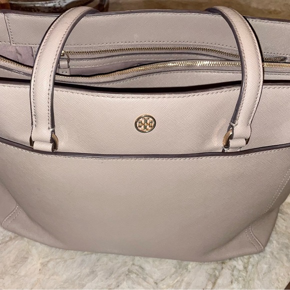 Tory Burch Bags Tory Burch Mediumsized Shoulder Bag Poshmark